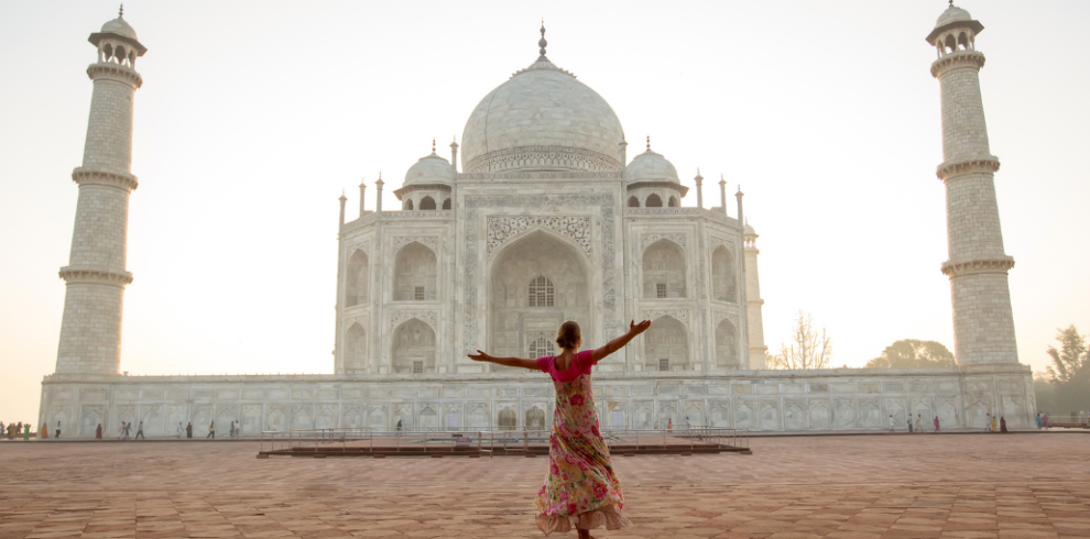 Taj-Mahal with lady